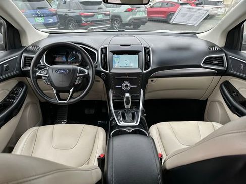 Used 2018 Ford Edge Titanium w/ Technology Package image 6