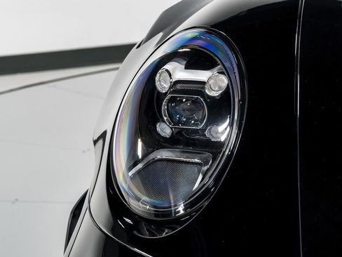 Used 2025 Porsche 911 GT3 RS image 41