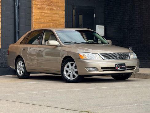 Used 2001 Toyota Avalon XL image 6