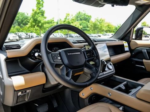 New 2026 Land Rover Defender 110 X-Dynamic SE AWD/4WD image 2