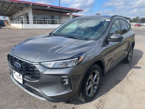 Used 2025 Ford Escape ST-Line Select image 3