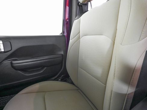 Used 2021 Jeep Wrangler Willys image 23