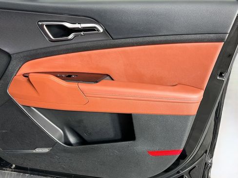 Used 2024 Kia Sportage SX AWD/4WD image 38