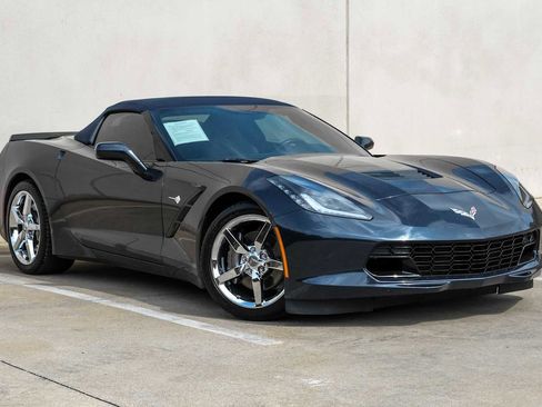Used 2014 Chevrolet Corvette Stingray Convertible RWD image 7