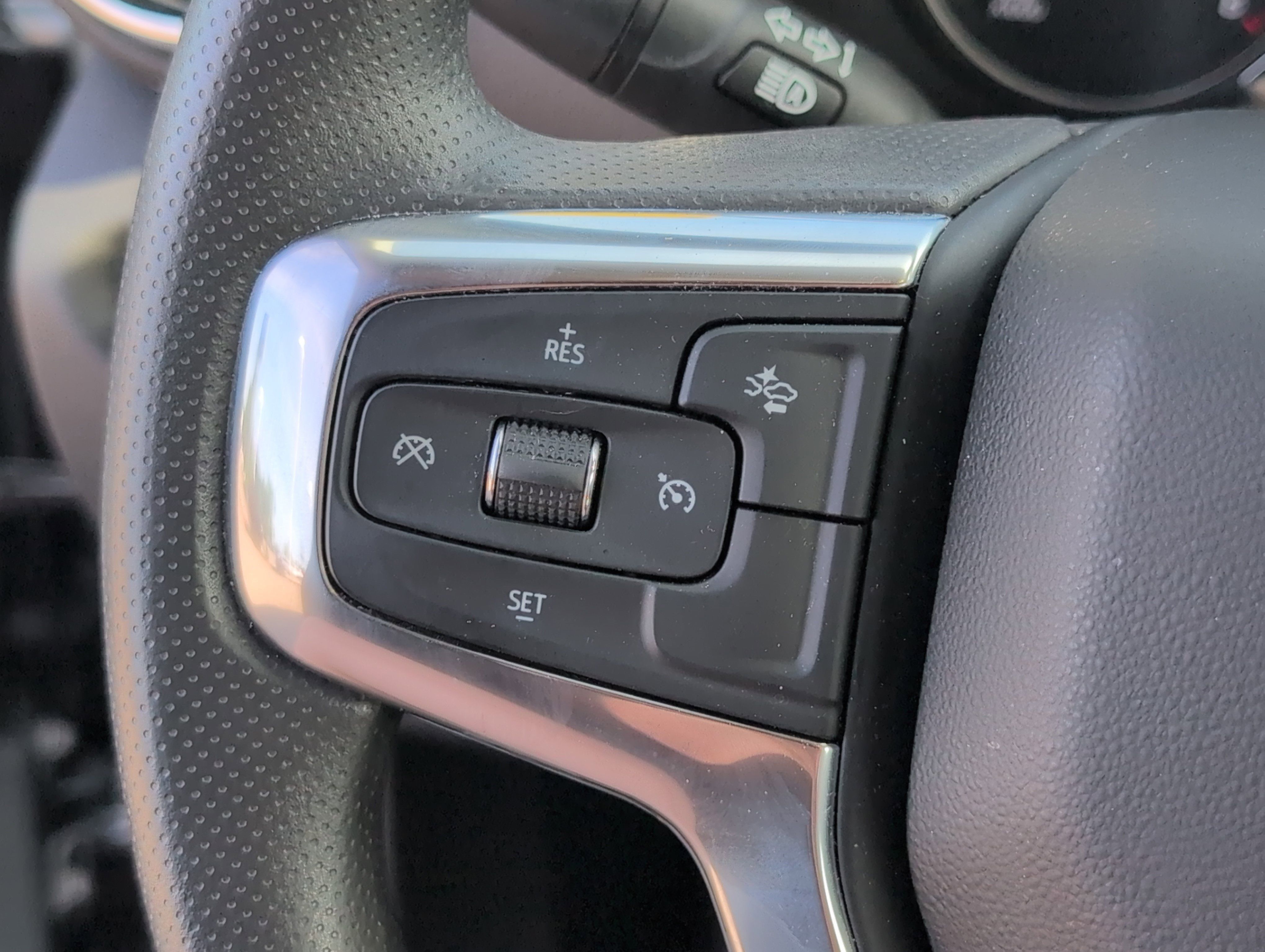 Used 2024 Chevrolet Blazer LT w/ Convenience Package FWD image 26
