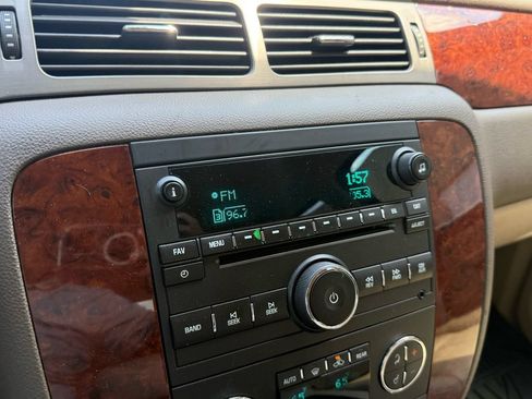 Used 2011 Chevrolet Tahoe LT w/ Texas Edition RWD image 9