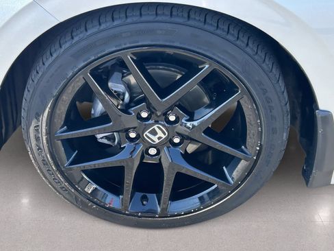 Certified 2025 Honda Civic Sport image 11