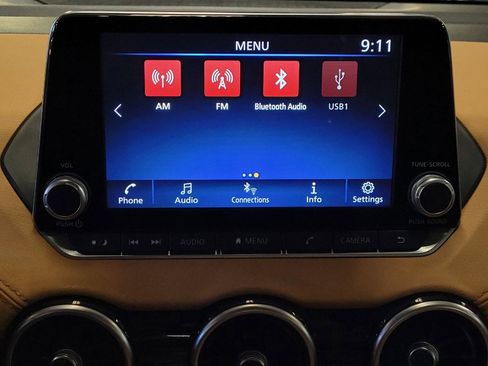 Used 2022 Nissan Sentra SV w/ SV Premium Package FWD image 25