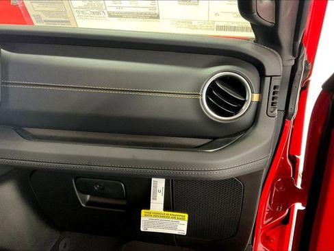 New 2025 Jeep Gladiator Sport image 10