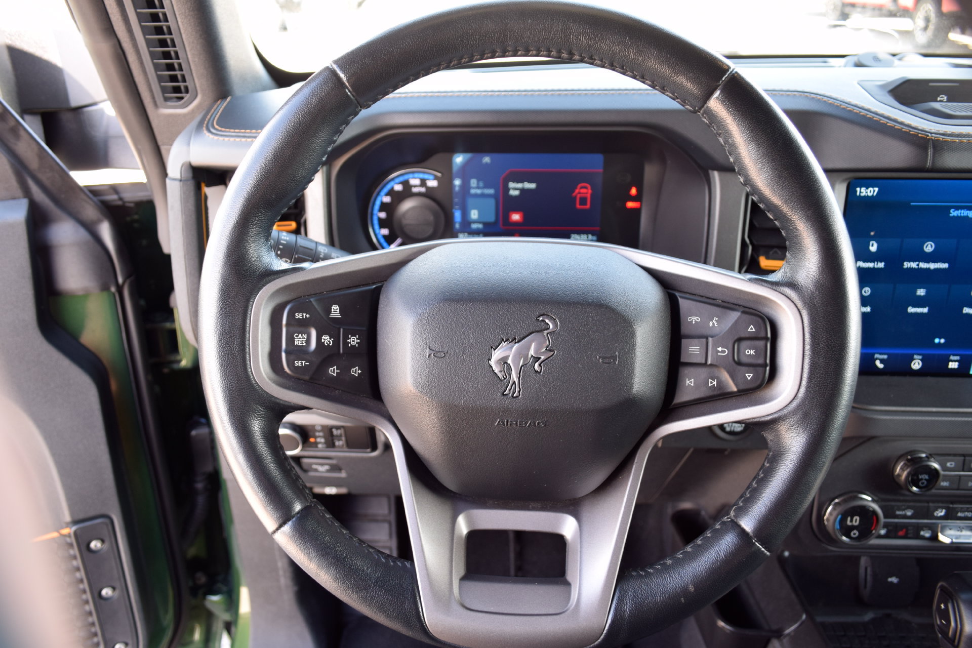Used 2024 Ford Bronco Badlands AWD/4WD image 6