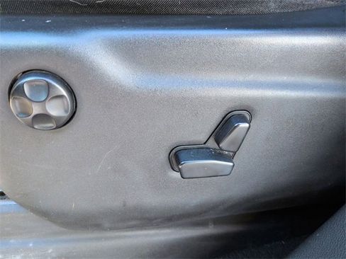 Used 2020 Jeep Grand Cherokee Altitude image 20