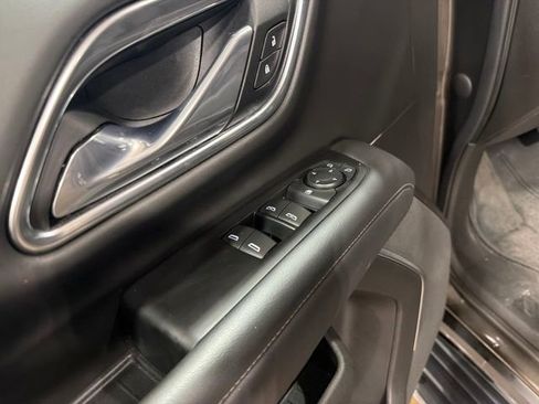 Used 2021 Chevrolet Suburban LS image 14