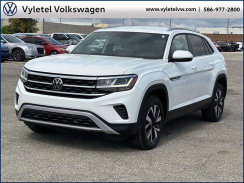 Used 2020 Volkswagen Atlas Cross Sport SE image 5
