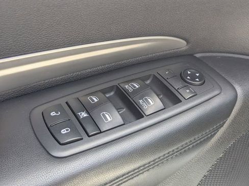 Used 2019 Dodge Durango SXT w/ 3rd Row Seating Group RWD image 10