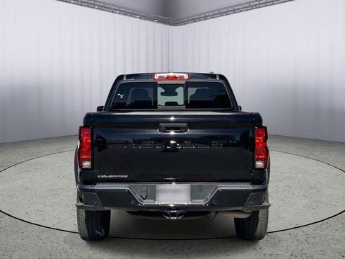 Used 2024 Chevrolet Colorado Trail Boss w/ Advanced Trailering Package AWD/4WD image 8