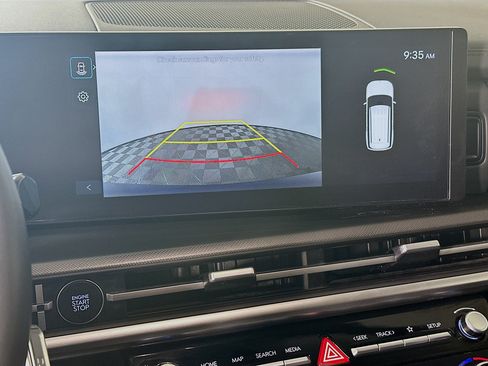 Used 2025 Hyundai Santa Fe SEL FWD image 25