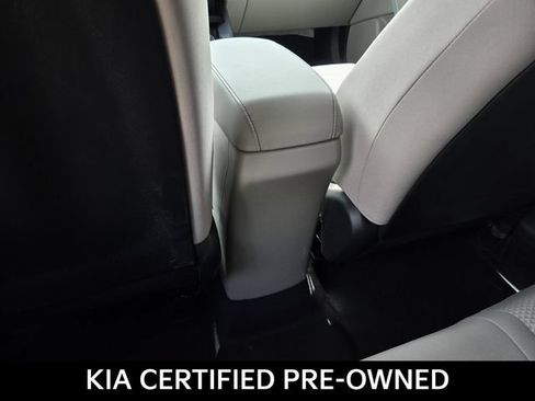 Certified 2025 Kia Soul LX w/ LX Technology Package FWD image 14