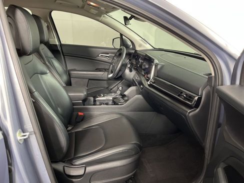 Used 2023 Kia Sportage EX FWD image 6