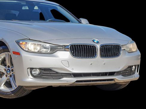 Used 2014 BMW 320i Sedan image 5