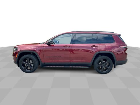 Used 2023 Jeep Grand Cherokee L Laredo AWD/4WD image 6