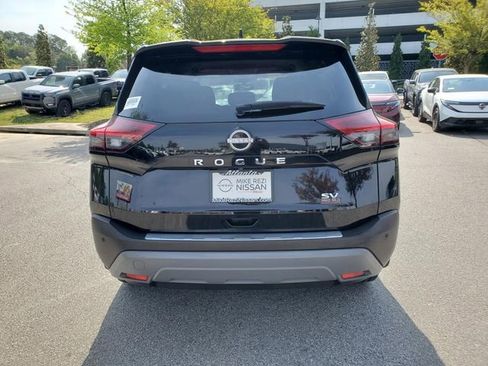 Certified 2023 Nissan Rogue SV FWD image 5