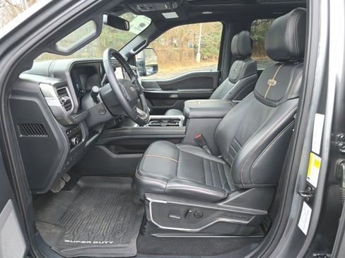 Certified 2024 Ford F250 Platinum image 4