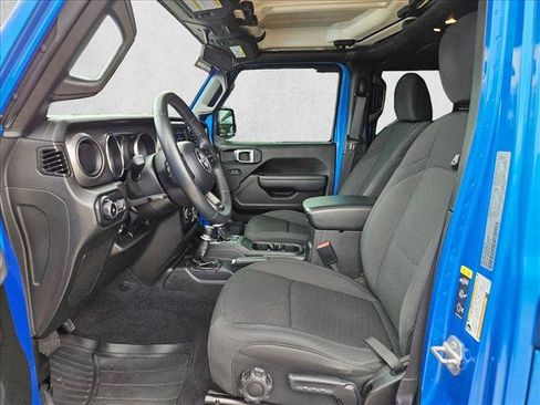 Used 2022 Jeep Wrangler Unlimited Sport AWD/4WD image 15