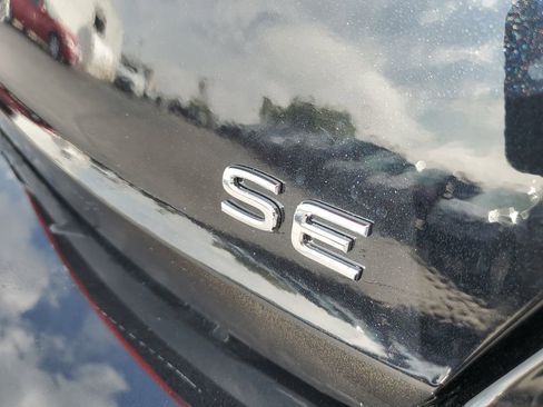 New 2025 Volkswagen Jetta SE image 31