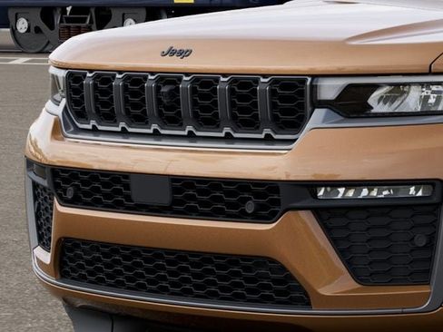 New 2026 Jeep Grand Cherokee L Limited AWD/4WD image 7