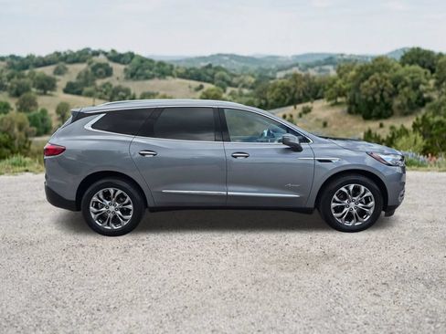 Used 2019 Buick Enclave Avenir w/ Avenir Technology Package FWD image 13