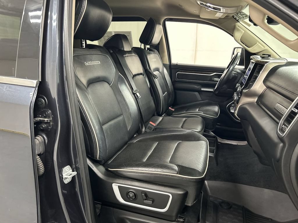 Used 2019 RAM 1500 Laramie AWD/4WD image 23
