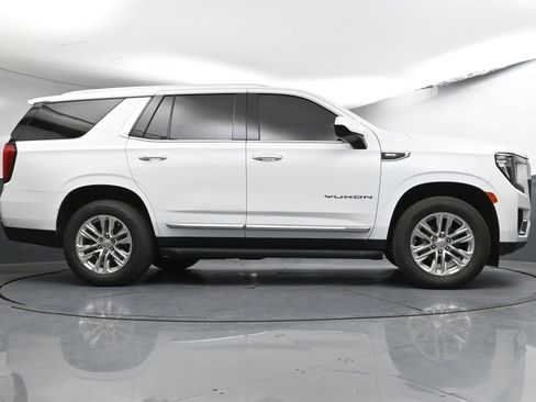 Used 2023 GMC Yukon SLT AWD/4WD image 30