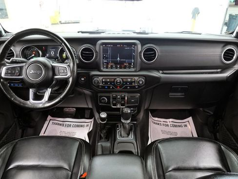 Used 2023 Jeep Wrangler Unlimited Sahara w/ Cold Weather Group AWD/4WD image 22