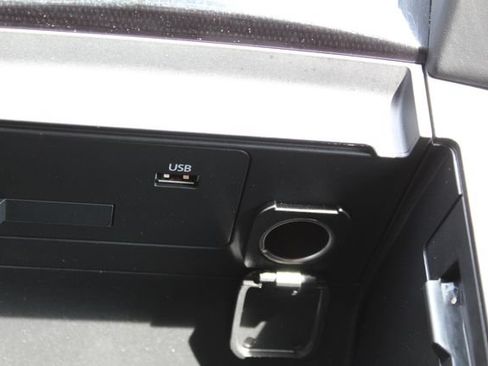 Used 2021 MAZDA MAZDA3 s FWD image 28