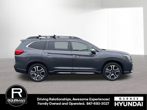 Used 2023 Subaru Ascent Touring AWD/4WD image 10