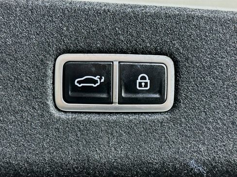 Used 2023 Hyundai Ioniq 6 SE RWD image 28