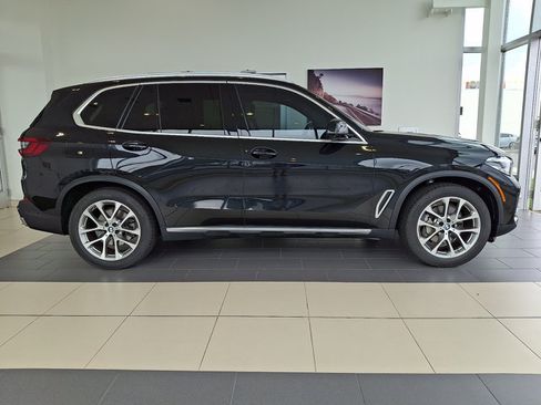 Used 2023 BMW X5 xDrive40i w/ Premium Package AWD/4WD image 7