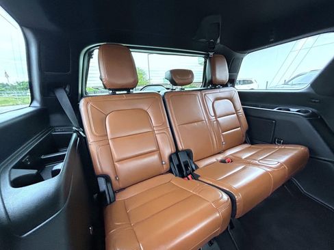Used 2020 Lincoln Navigator Reserve w/ Equipment Group 208A Reserve AWD/4WD image 21