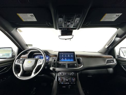 Used 2023 Chevrolet Tahoe Premier AWD/4WD image 22