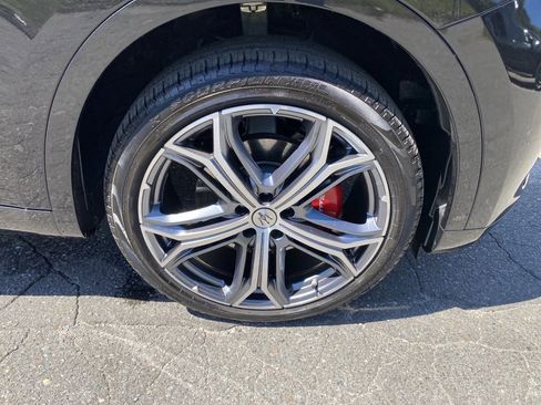 Used 2023 Maserati Levante GT image 9