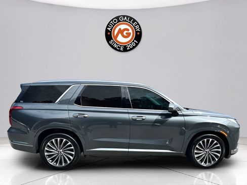 Used 2025 Hyundai Palisade Calligraphy AWD/4WD image 2