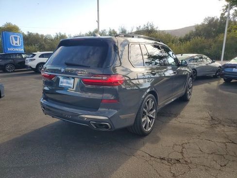 Used 2021 BMW X7 M50i image 10