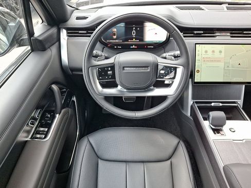 New 2025 Land Rover Range Rover SE AWD/4WD image 8