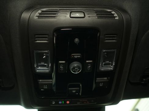 Used 2025 Cadillac Escalade V AWD/4WD image 41
