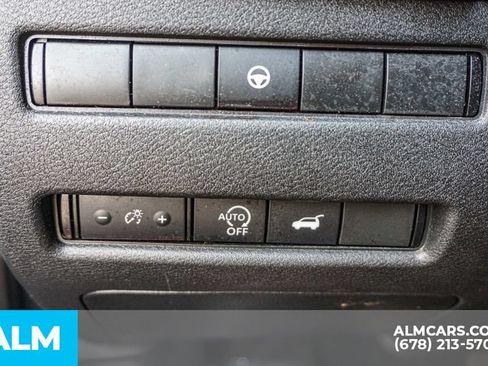 Used 2024 Nissan Rogue SL AWD/4WD image 48