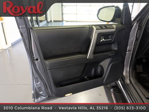 Used 2020 Toyota 4Runner Limited image 18