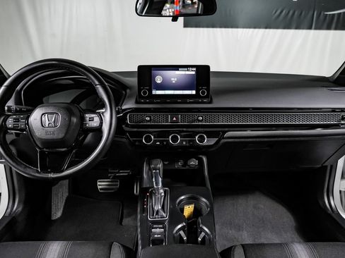 Used 2023 Honda Civic Sport image 14