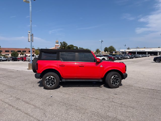 Used 2023 Ford Bronco Outer Banks AWD/4WD image 6