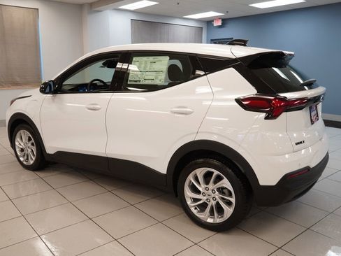 New 2027 Chevrolet Bolt LT w/ Comfort Package image 6