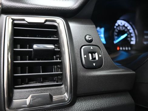 Used 2021 Ford Ranger Lariat w/ Tremor Off-Road Package image 30